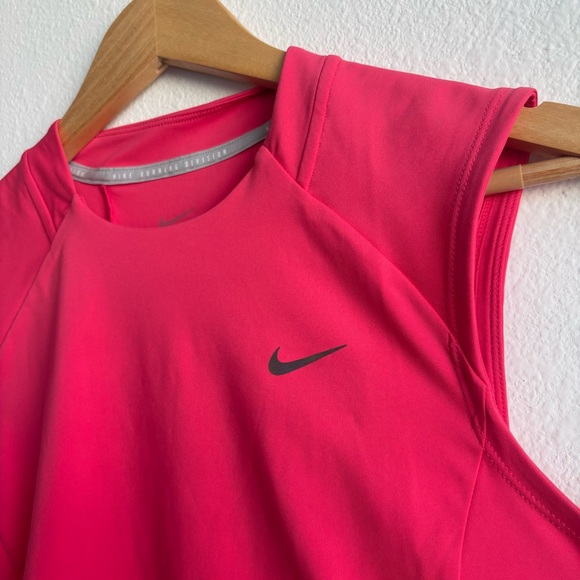 NWT Nike Running Division Tank Top Athletic Muscle Shirt Dri Fit Aster Pink M - Picture 8 of 15